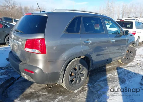 2013 Kia Sorento Lx V6 z USA, uszkodzony, nr VIN 5XYKTDA21DG399265